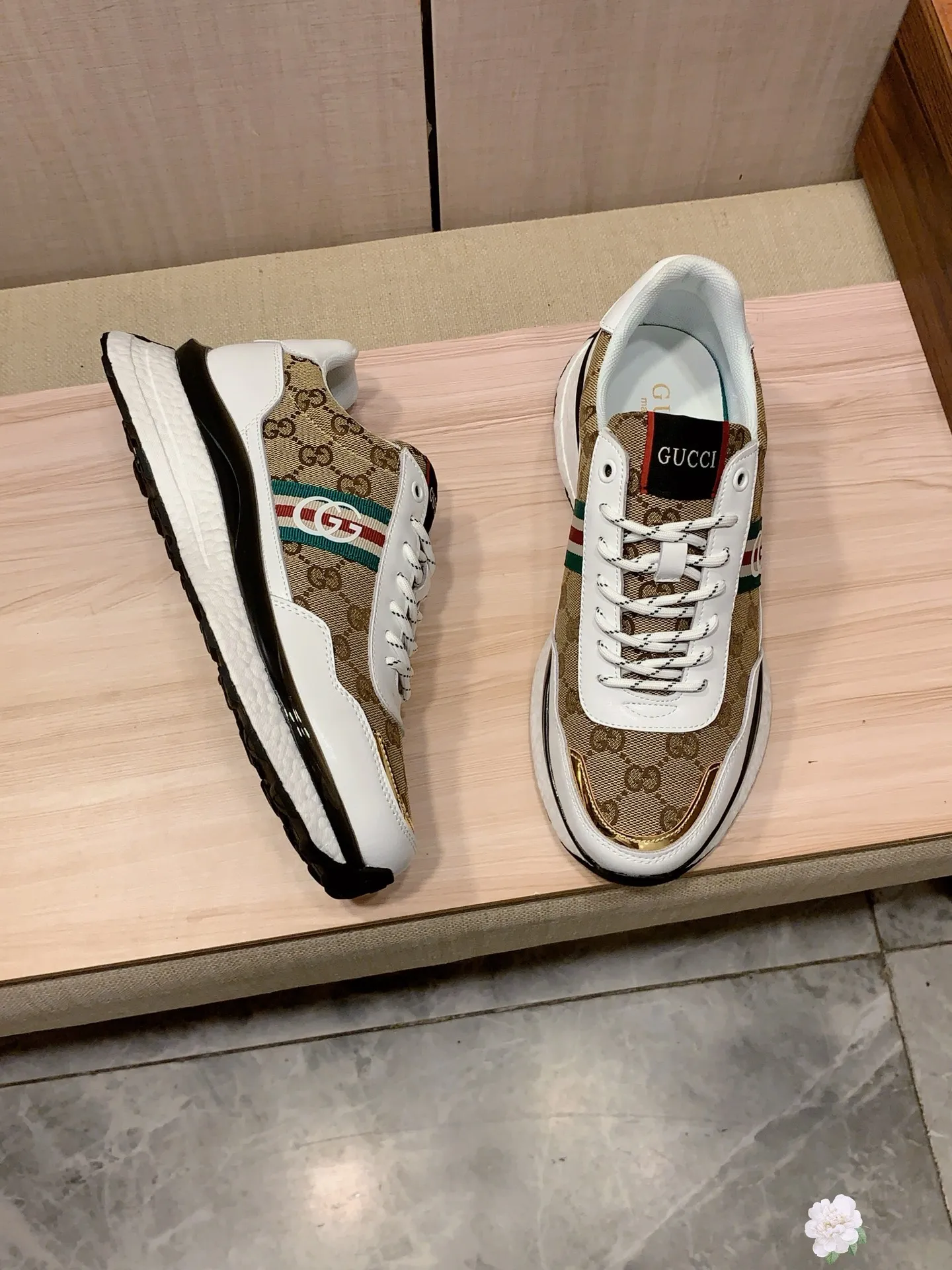 Men's men's shoes💰460💰💰🎩🎩[Lightning][Lightning] "GUCCI*" The latest and most popular casual shoes, top brands [Seduce] luxury~purchase, top~quality. [Strong] The upper is made of imported breathable cowhide with fabric material ➕ Breathable sheepskin feet (•) and fine workmanship. The original stylish and stylish soft rubber wear-resistant and non-slip outsole is light and comfortable on the feet. The real thing looks better when photographed in person. Code 004: Code: 38-44, 2️⃣colors selected